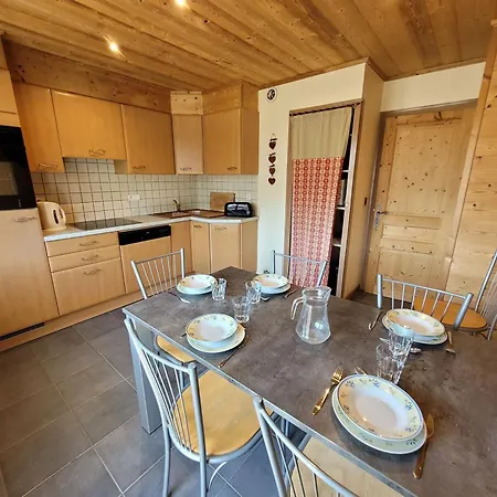 Cosy, 3 Balcons, Plein Centre, Proche Pistes - Ideal 5-6 Pers. - Fr-1-598-101 Apartment Les Gets